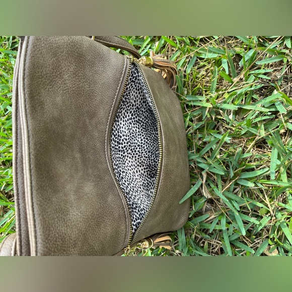 Purse - Picture 2 of 3